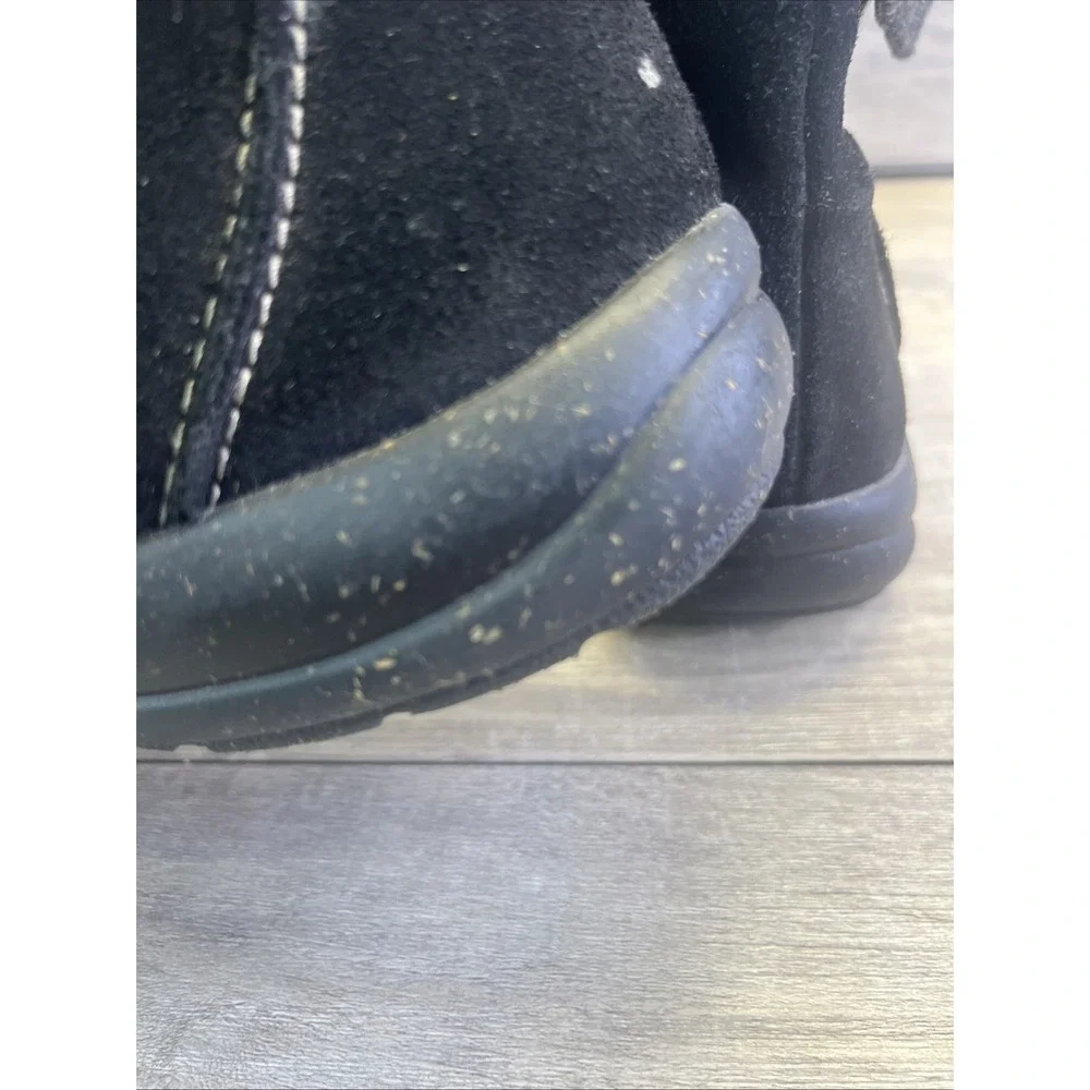 Clarks Womens 9 Roseville Lace Up Ankle Boot Black Suede Comfort